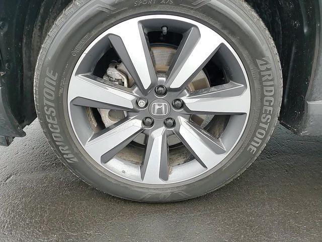 used 2023 Honda Pilot car, priced at $40,350