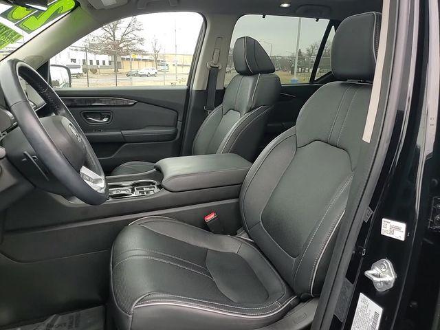 used 2023 Honda Pilot car, priced at $40,350