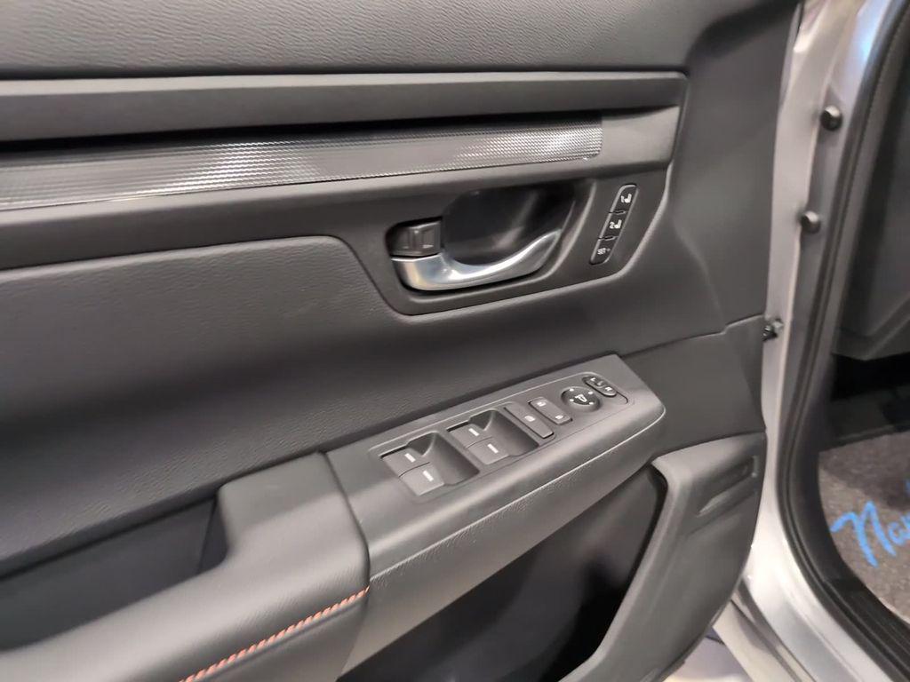 new 2026 Honda CR-V Hybrid car, priced at $39,996