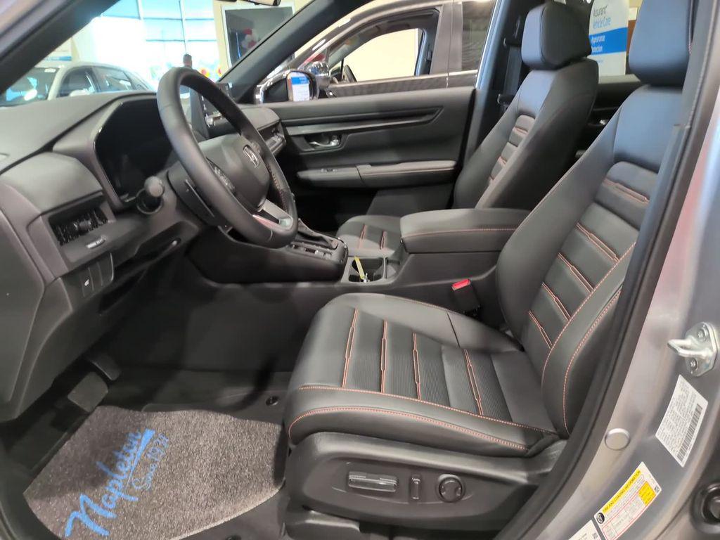 new 2026 Honda CR-V Hybrid car, priced at $39,996