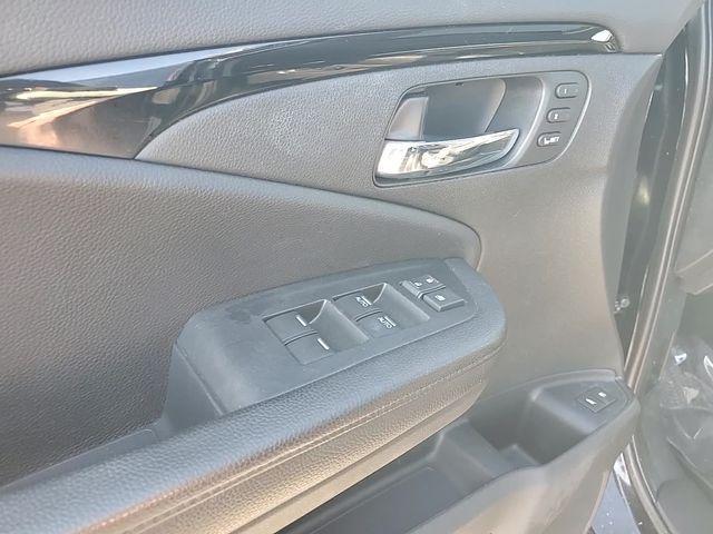 used 2022 Honda Pilot car, priced at $33,000