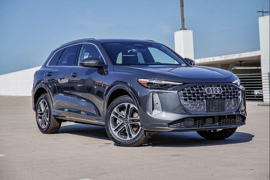 new 2025 Audi Q5 car, priced at $58,990