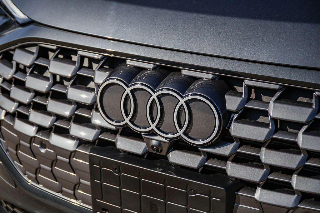 new 2025 Audi Q5 car, priced at $58,990