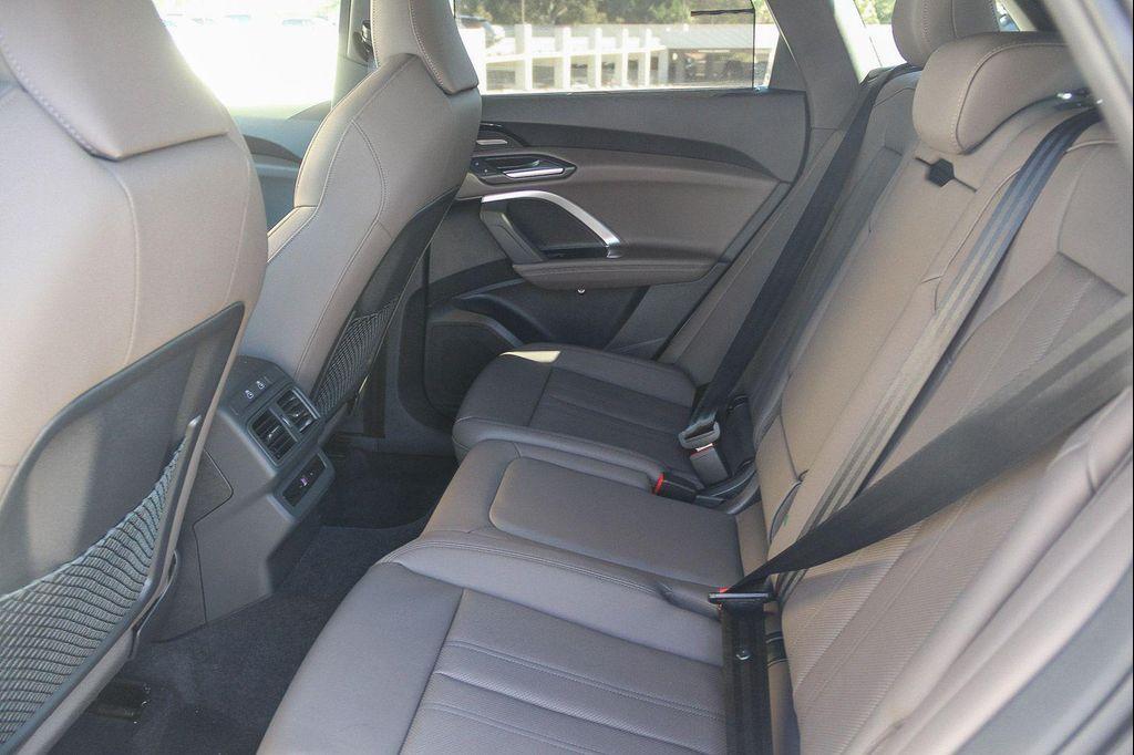 new 2025 Audi Q5 car, priced at $59,195
