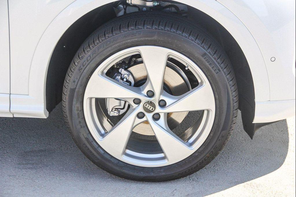 new 2025 Audi Q5 car, priced at $59,195