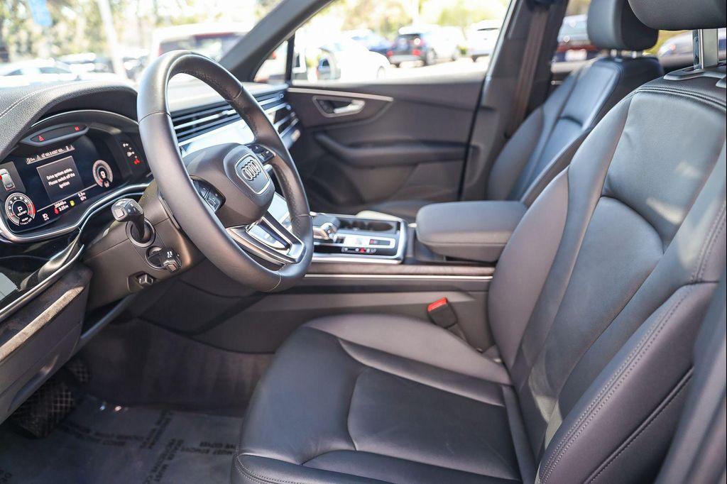 used 2023 Audi Q7 car, priced at $39,988