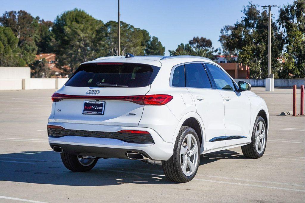 new 2025 Audi Q5 car, priced at $59,155