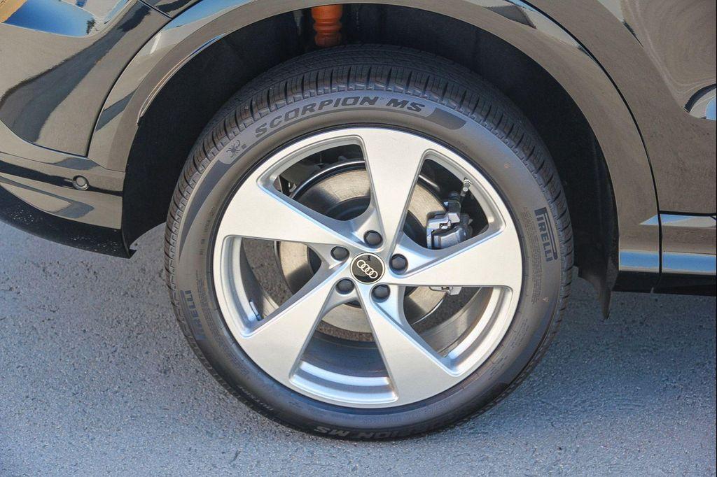 new 2025 Audi Q5 car, priced at $59,790