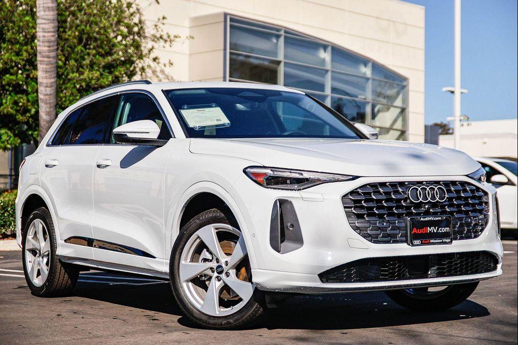 new 2025 Audi Q5 car, priced at $60,105