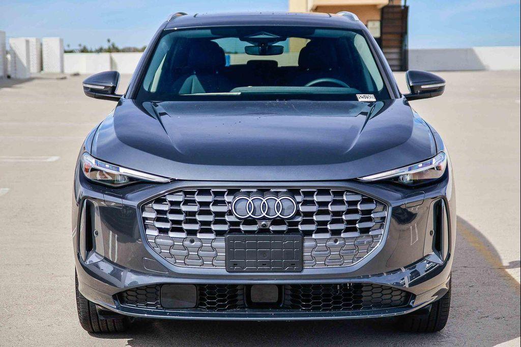 new 2025 Audi Q5 car, priced at $59,625