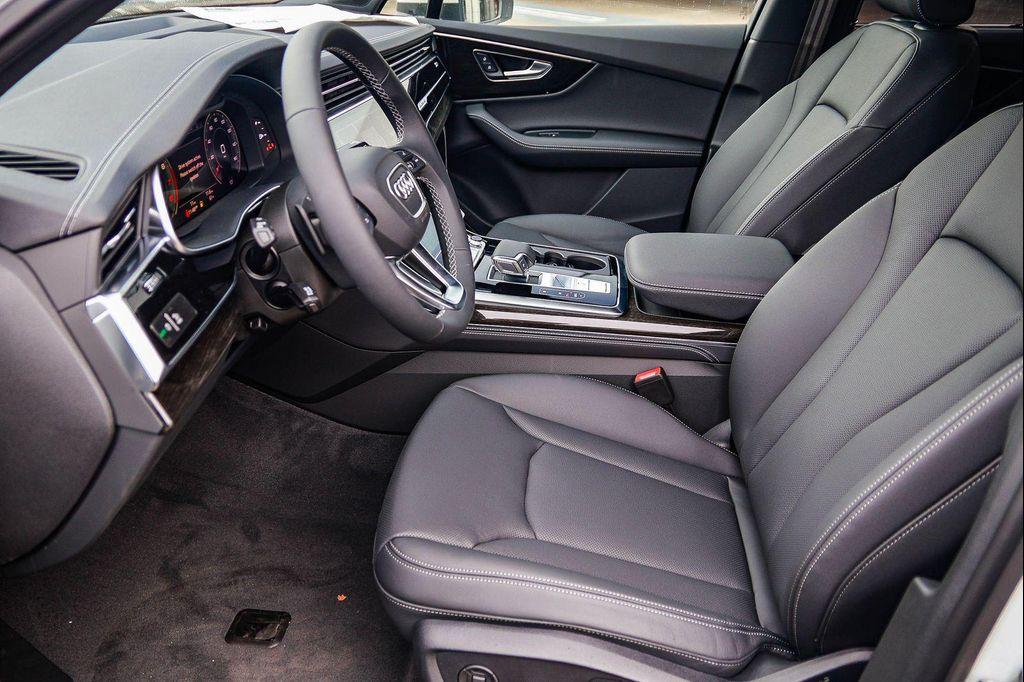 new 2026 Audi Q7 car, priced at $78,105