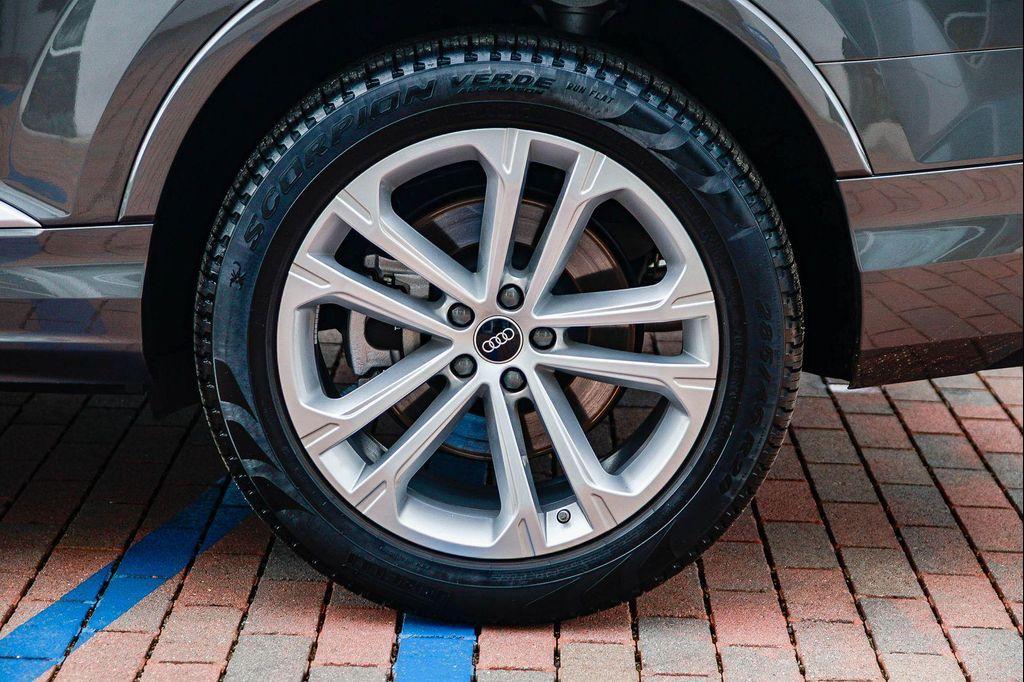 used 2025 Audi Q7 car, priced at $54,988