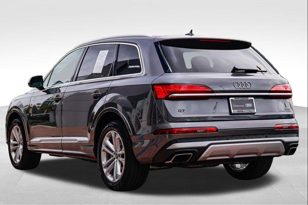 used 2025 Audi Q7 car, priced at $54,988
