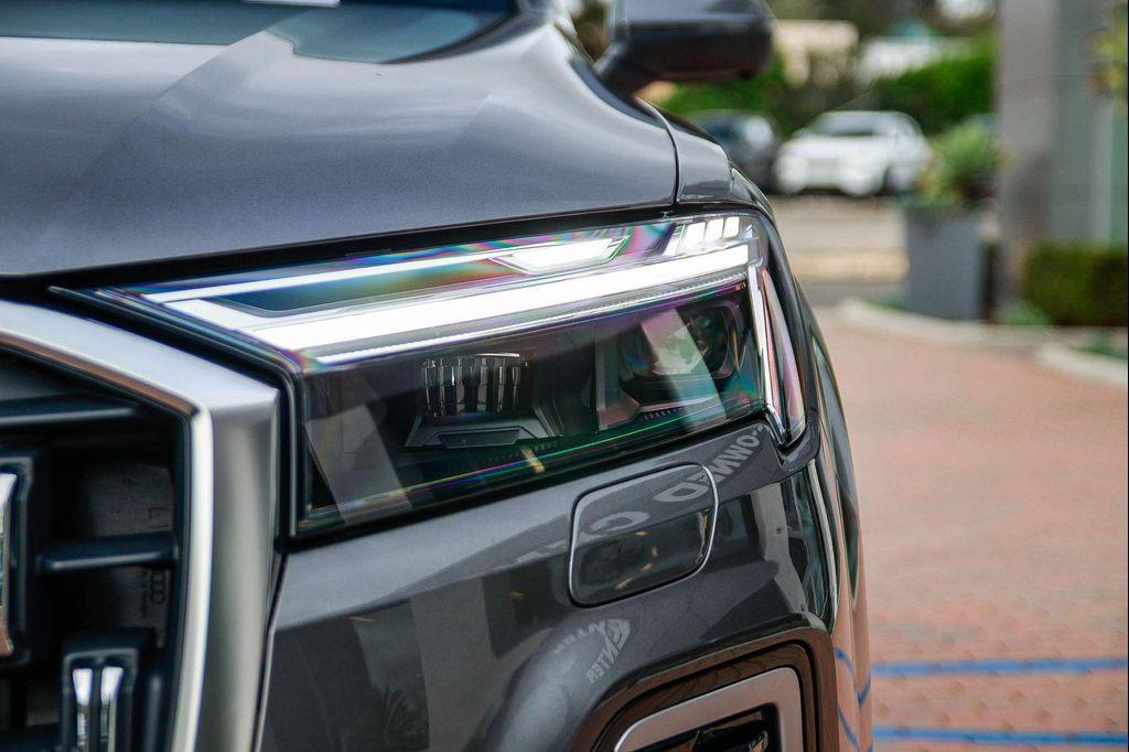 used 2025 Audi Q7 car, priced at $54,988
