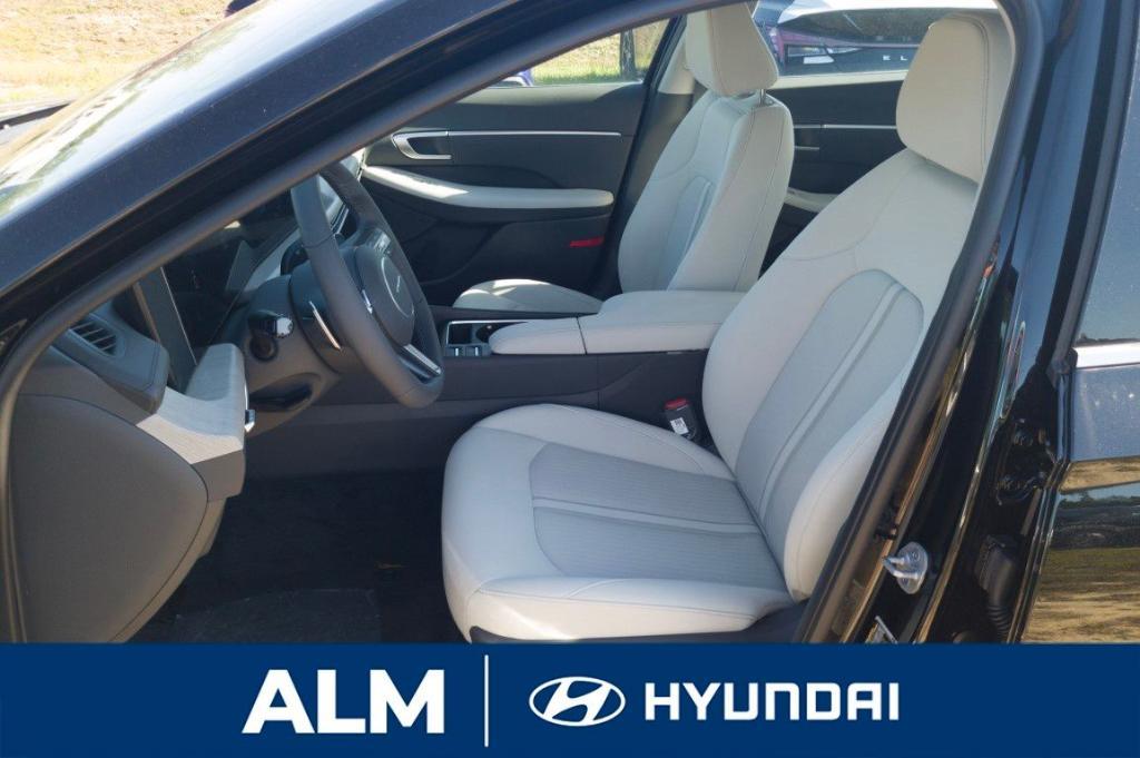 new 2026 Hyundai Sonata Hybrid car, priced at $34,305