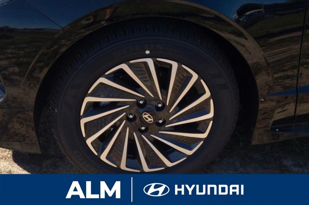 new 2026 Hyundai Sonata Hybrid car, priced at $34,305