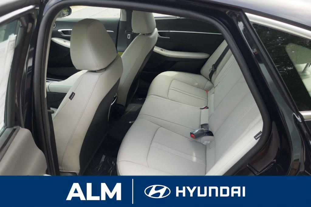 new 2025 Hyundai Sonata Hybrid car, priced at $39,520