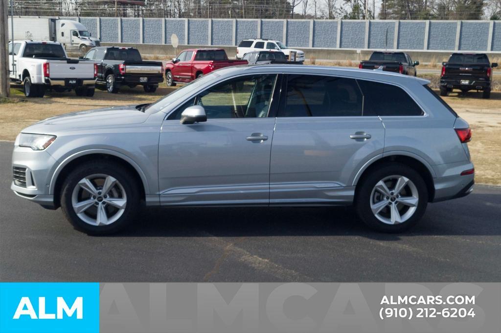 used 2024 Audi Q7 car, priced at $31,920