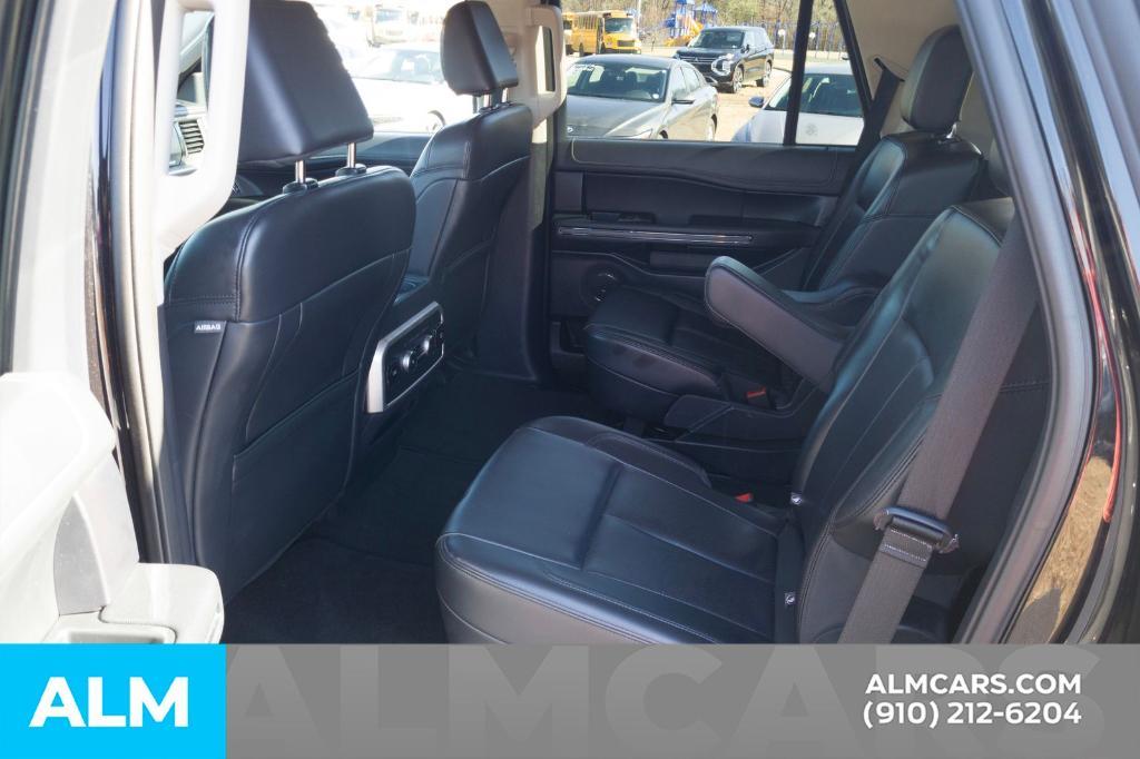 used 2024 Ford Expedition car, priced at $40,920