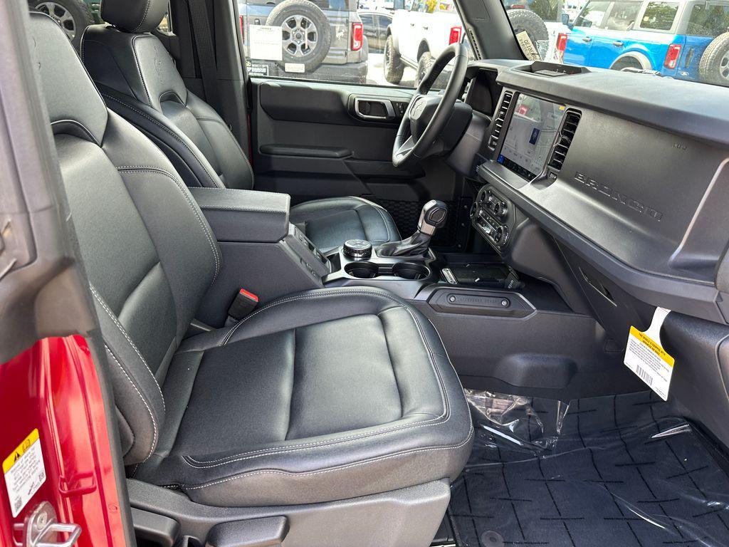 used 2025 Ford Bronco car, priced at $43,998