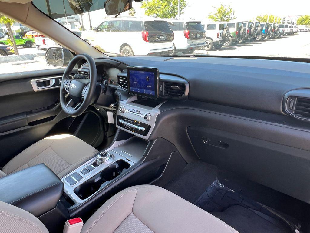 used 2024 Ford Explorer car, priced at $27,994