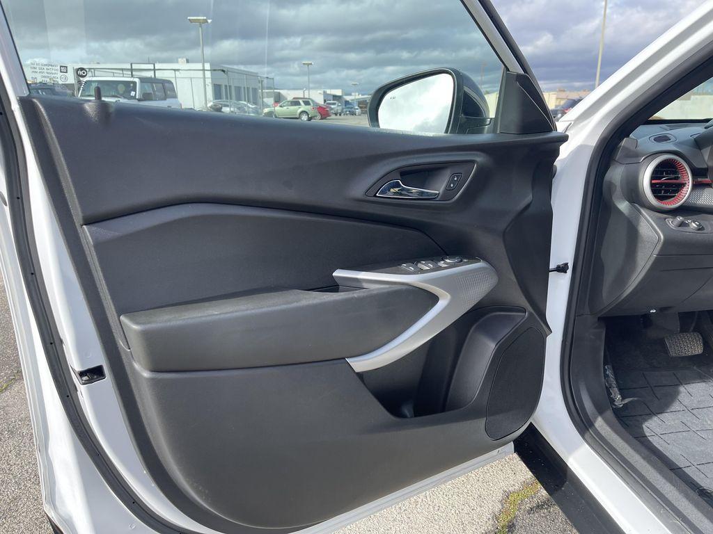 used 2024 Chevrolet Trax car, priced at $20,371