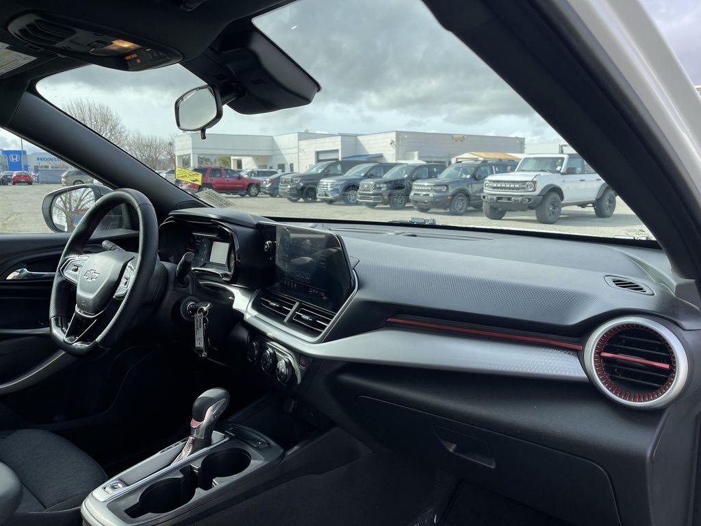 used 2024 Chevrolet Trax car, priced at $20,371