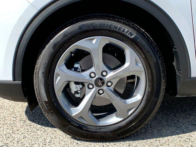 used 2025 Ford Escape car, priced at $25,999