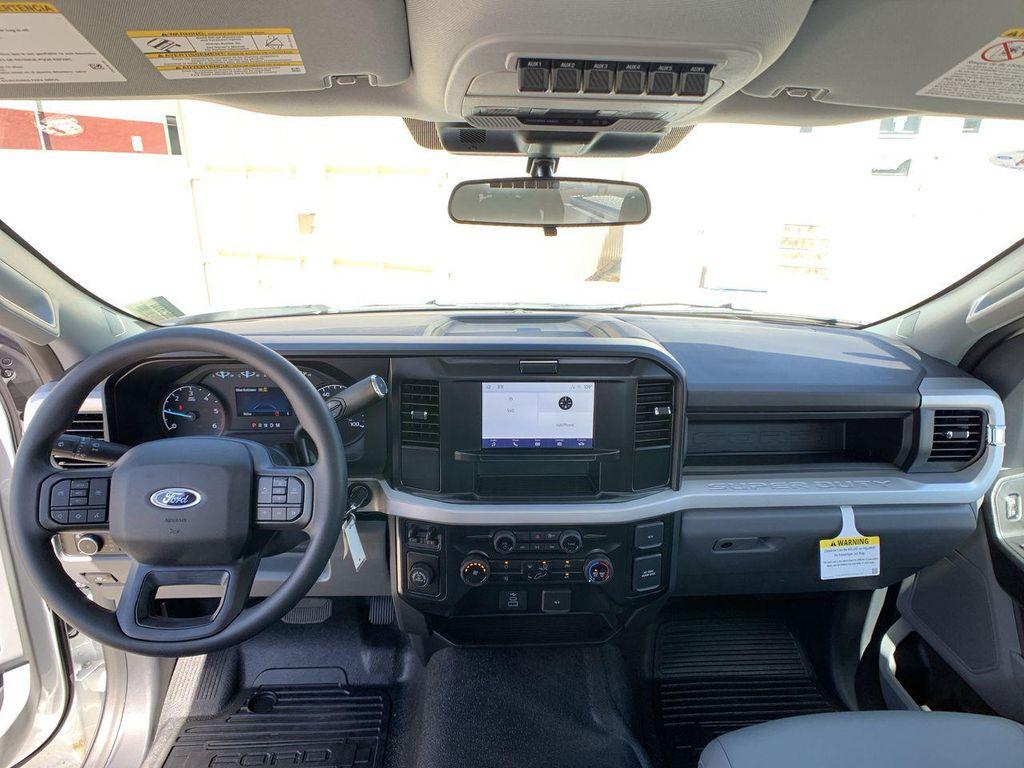 new 2025 Ford F-350 car, priced at $47,540
