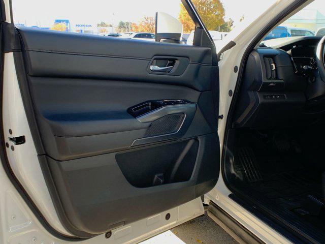 used 2023 Nissan Pathfinder car, priced at $28,999