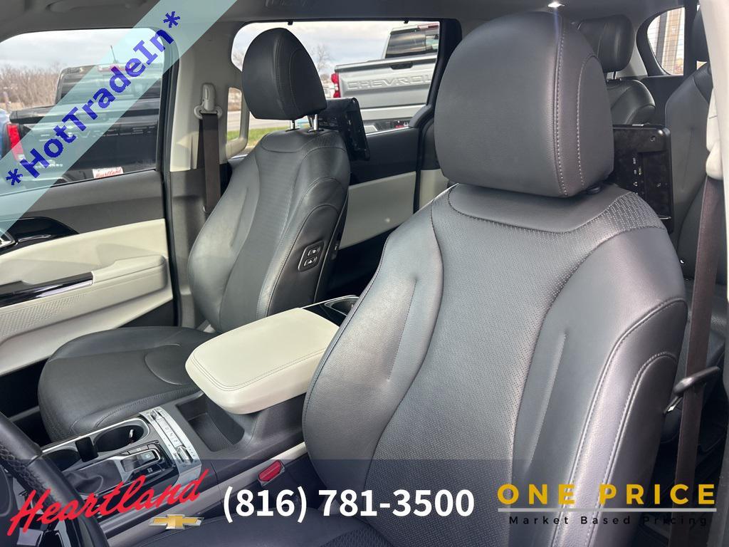 used 2022 Kia Carnival car, priced at $29,445