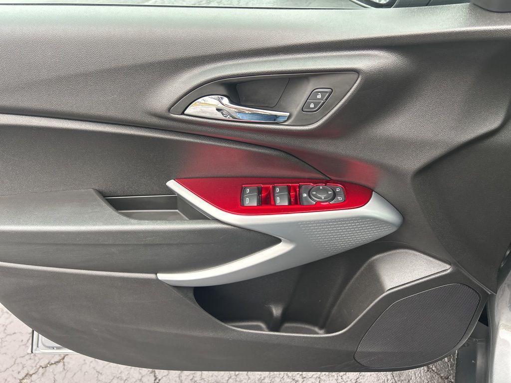 used 2024 Chevrolet Trax car, priced at $20,887