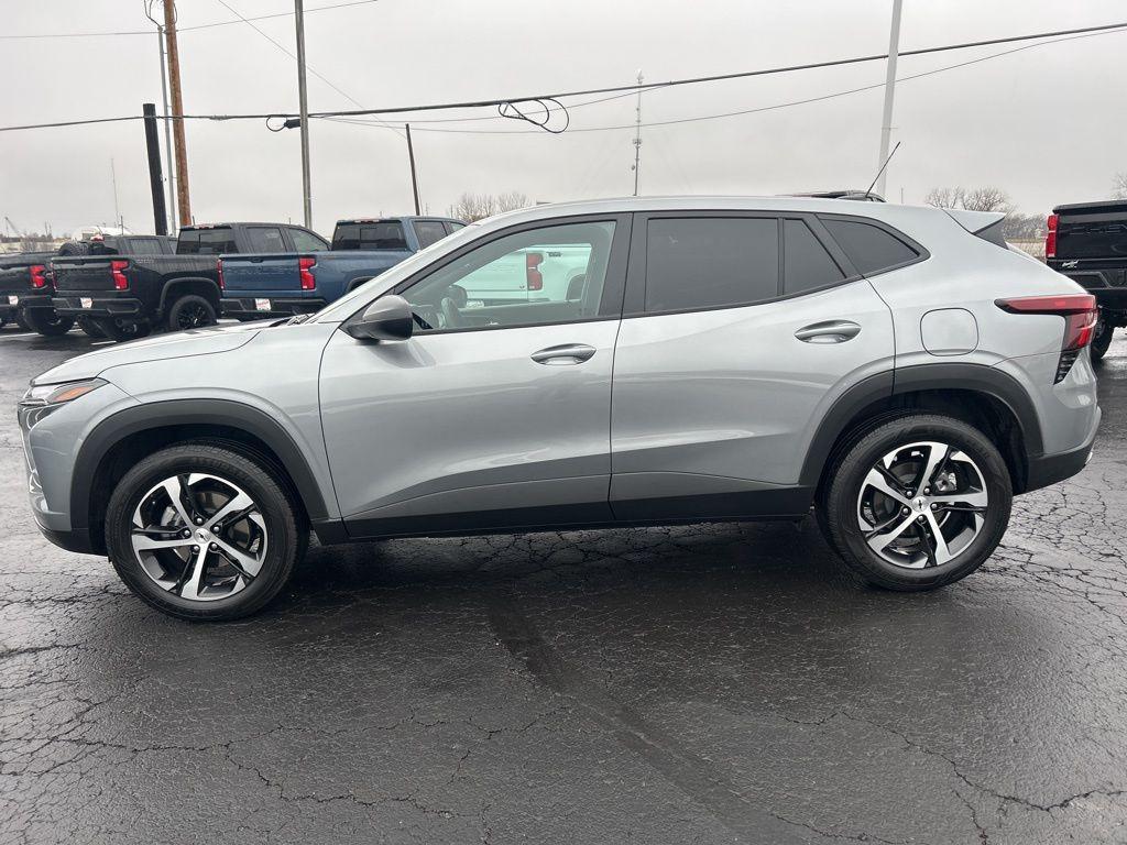 used 2024 Chevrolet Trax car, priced at $20,887