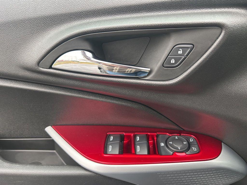 used 2024 Chevrolet Trax car, priced at $20,887