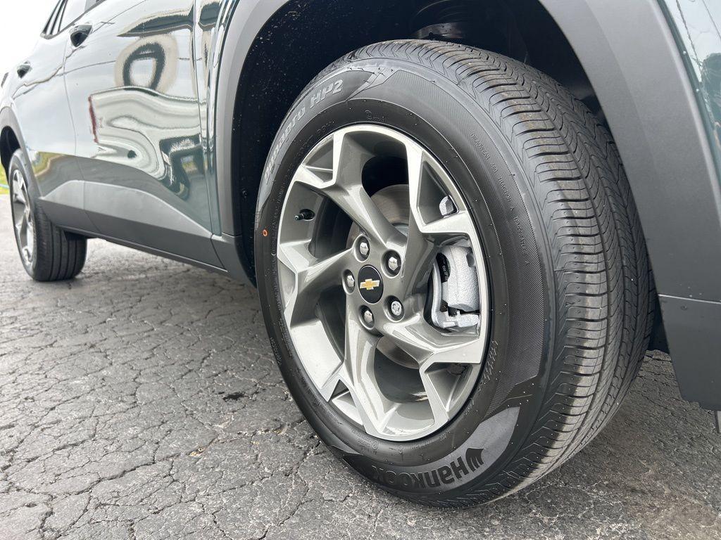 new 2026 Chevrolet Trax car, priced at $23,385