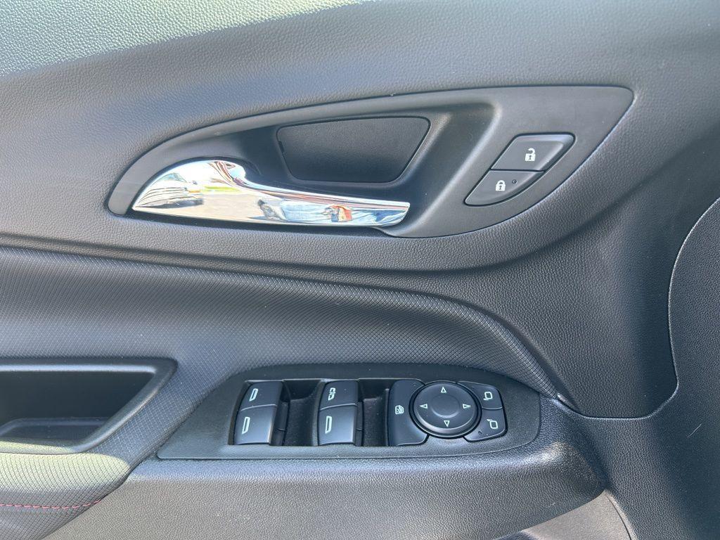 used 2023 Chevrolet Equinox car, priced at $26,993