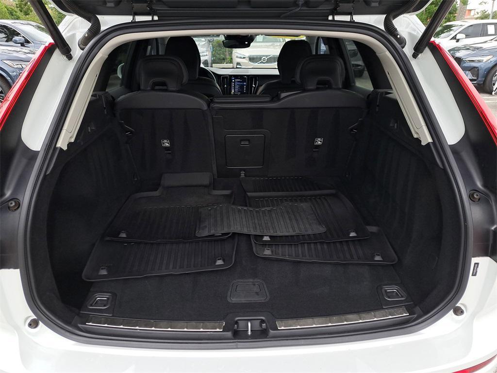 used 2021 Volvo XC60 car, priced at $19,595