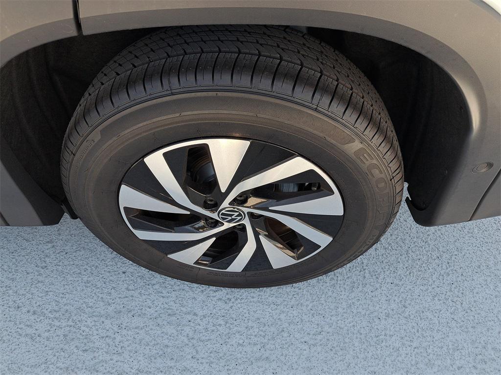 new 2025 Volkswagen Tiguan car, priced at $27,446