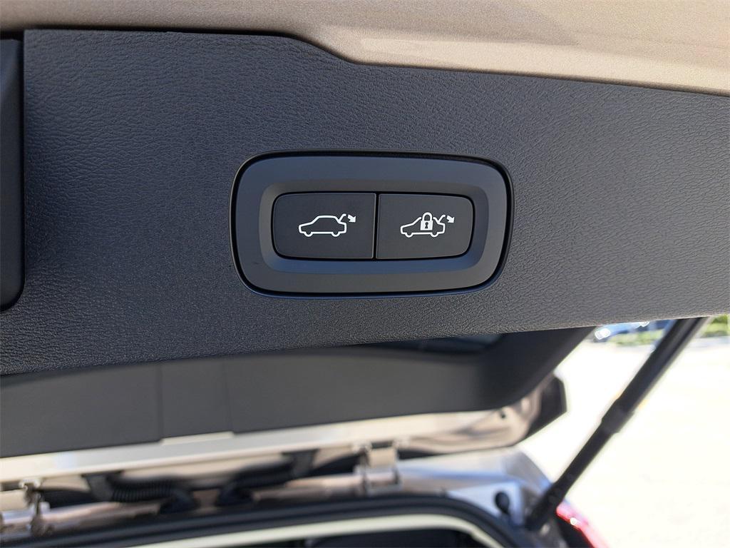 new 2026 Volvo V60 Cross Country car, priced at $51,994