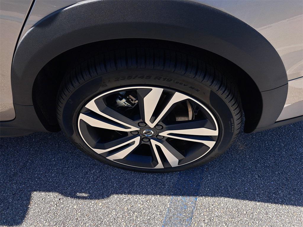 new 2026 Volvo V60 Cross Country car, priced at $51,994