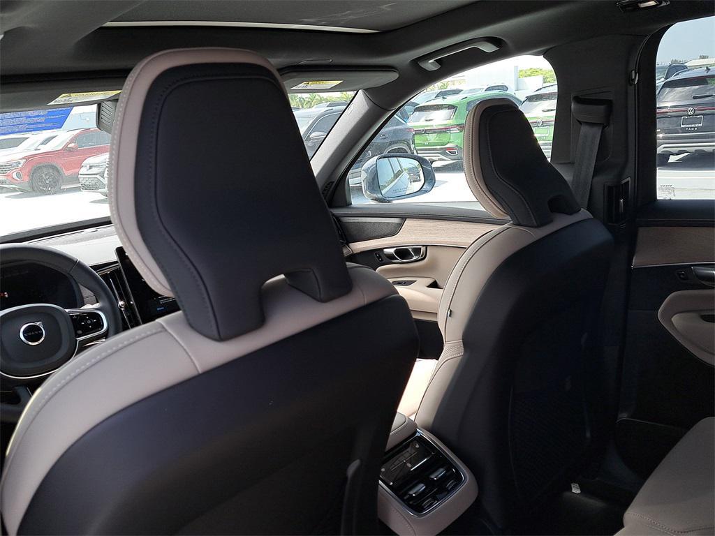 new 2026 Volvo XC90 car, priced at $65,914