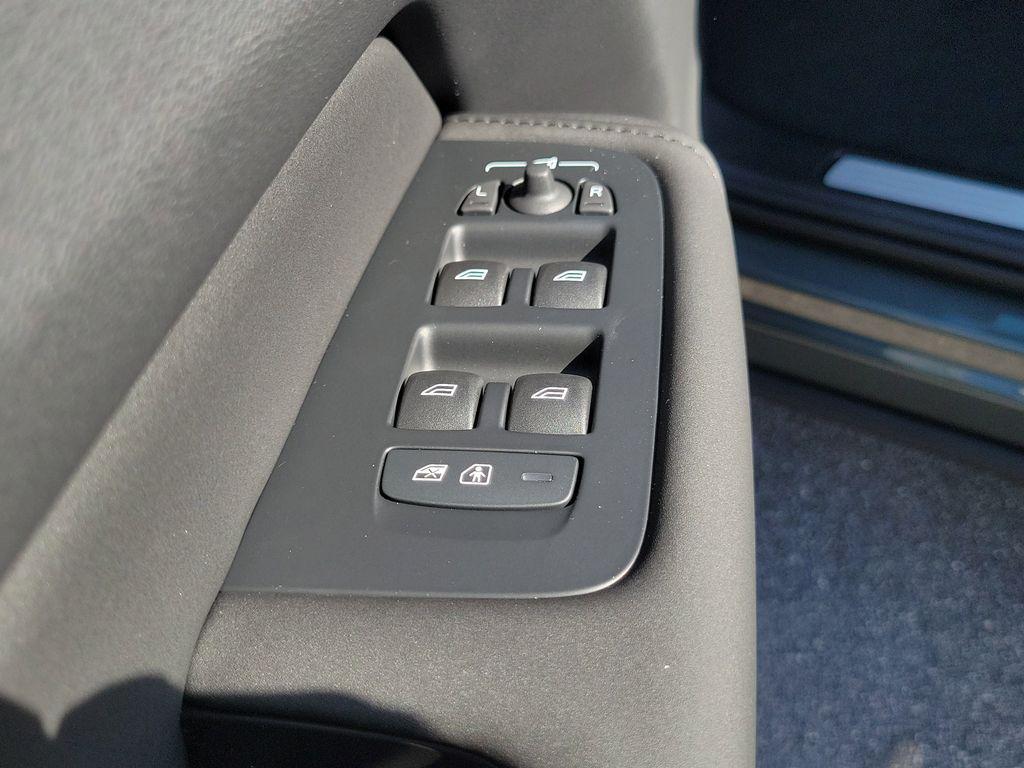 new 2026 Volvo XC60 car, priced at $55,400