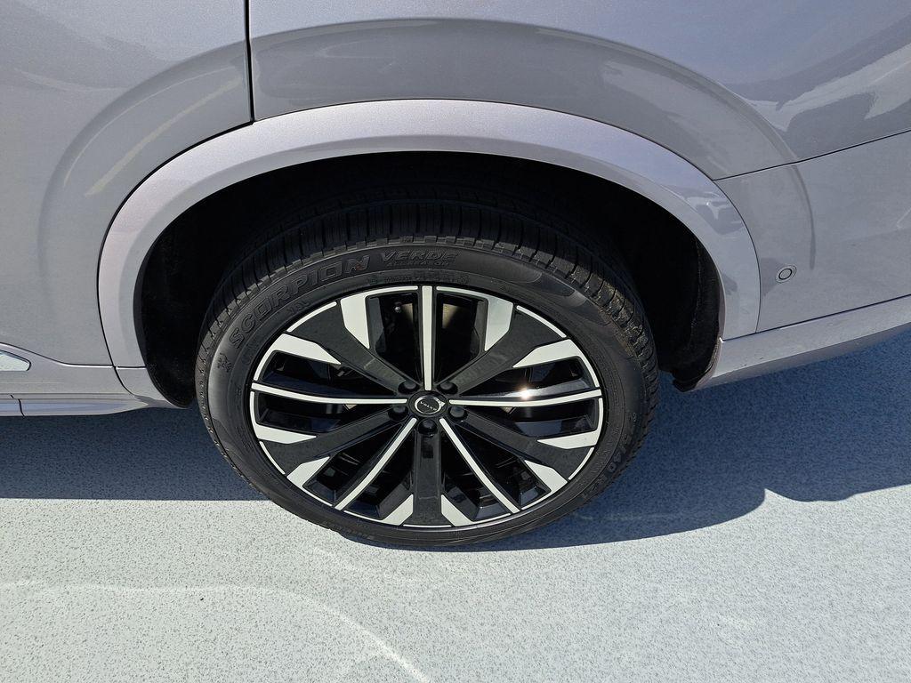new 2026 Volvo XC90 car, priced at $68,798