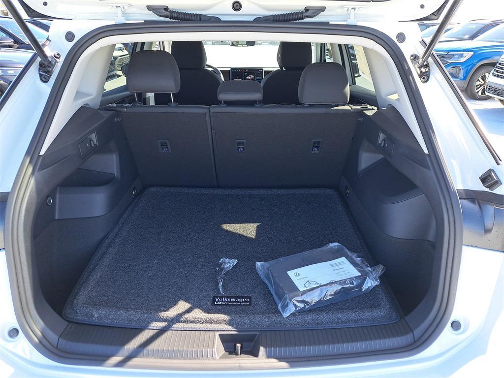 new 2026 Volkswagen Tiguan car, priced at $31,990