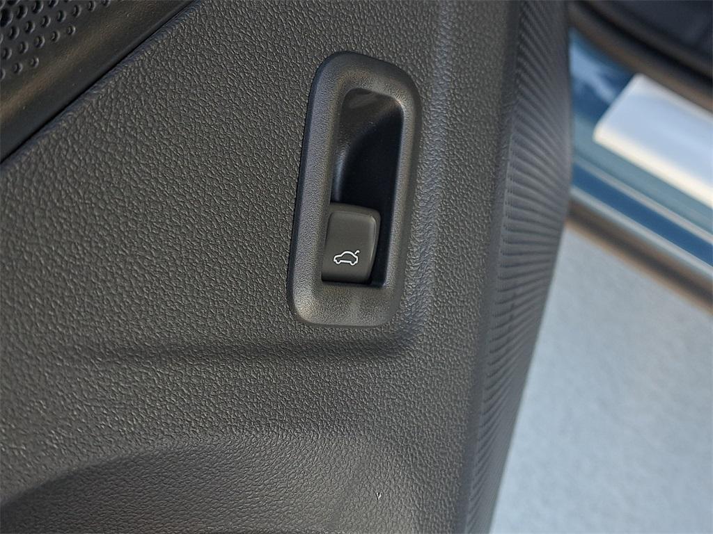 new 2026 Volkswagen Tiguan car, priced at $37,590