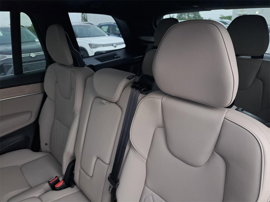 new 2026 Volvo XC90 car, priced at $66,914
