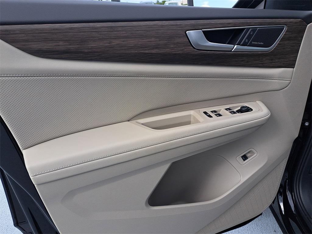 new 2026 Volkswagen Atlas car, priced at $51,720