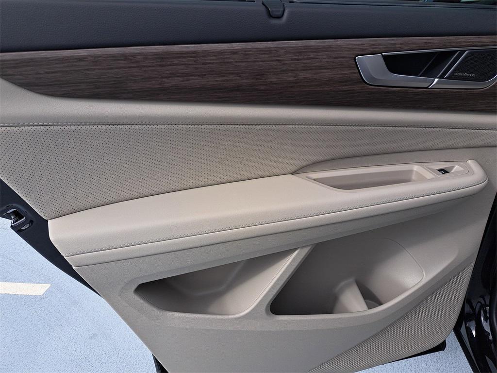 new 2026 Volkswagen Atlas car, priced at $51,720