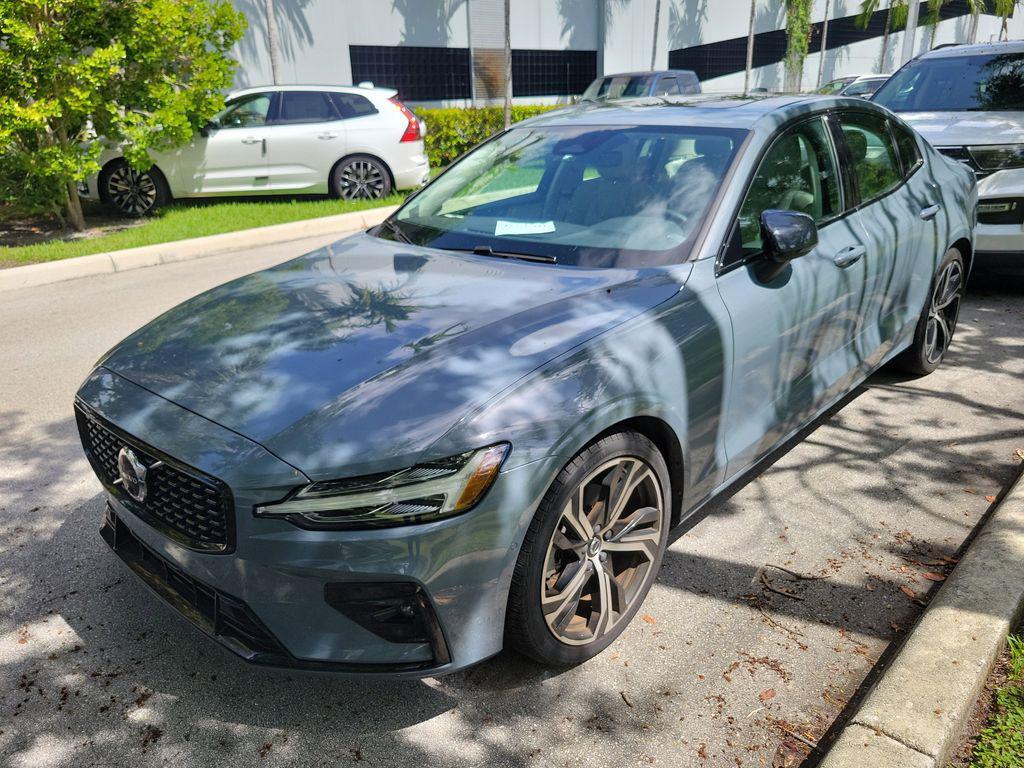 used 2024 Volvo S60 car