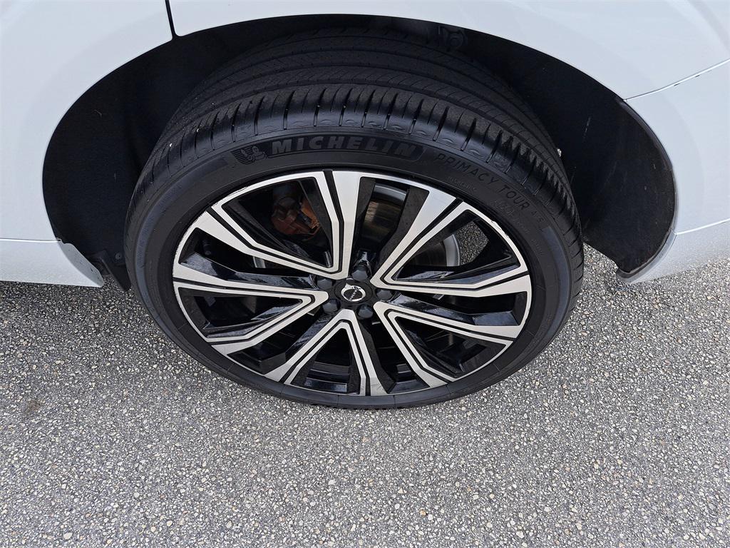 used 2023 Volvo XC60 car, priced at $35,995
